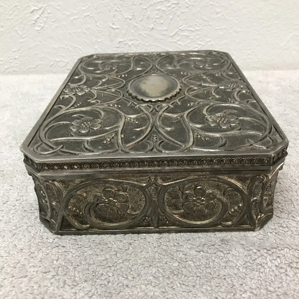 Vintage Godinger Silver Plated Ornate Floral Jewelry Box Red Velvet Lined Large